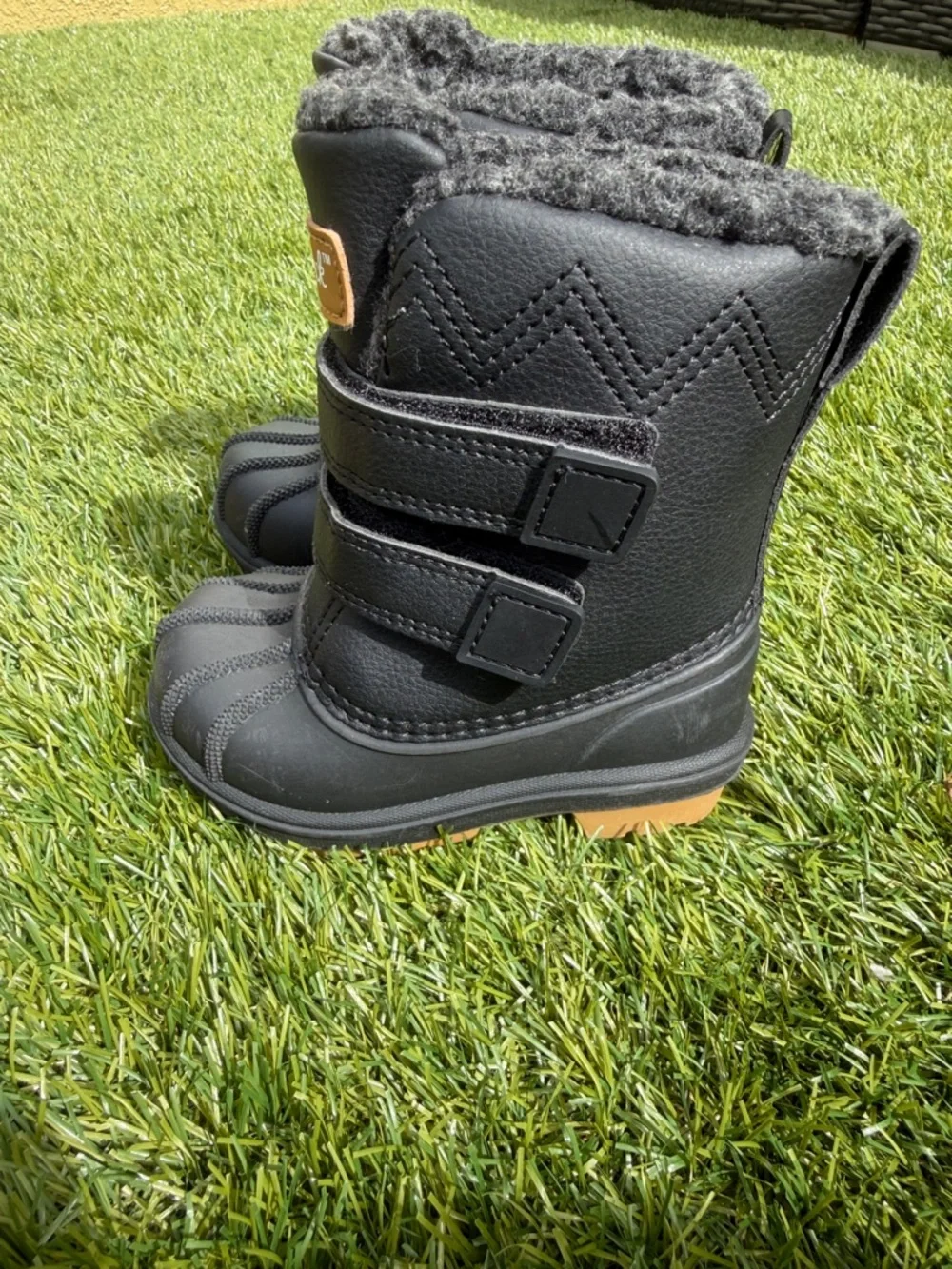 Cat & Jack Black toddler Waterproof Winter Boots with Faux Fur Trim size 5